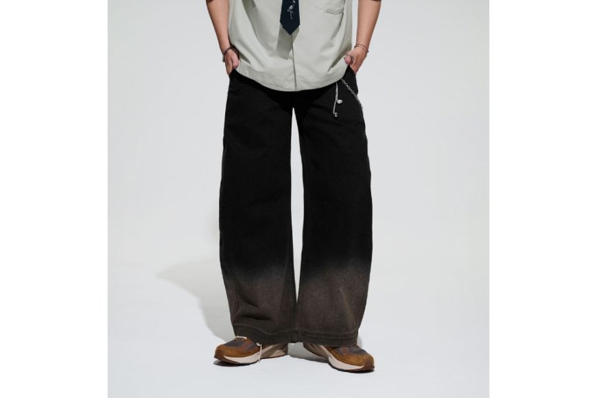 MEL 26. Washed Denim Jeans (2)
