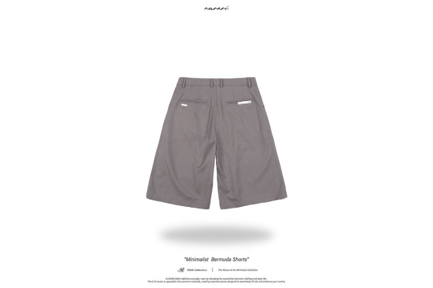Minimalist Bermuda shorts (13)