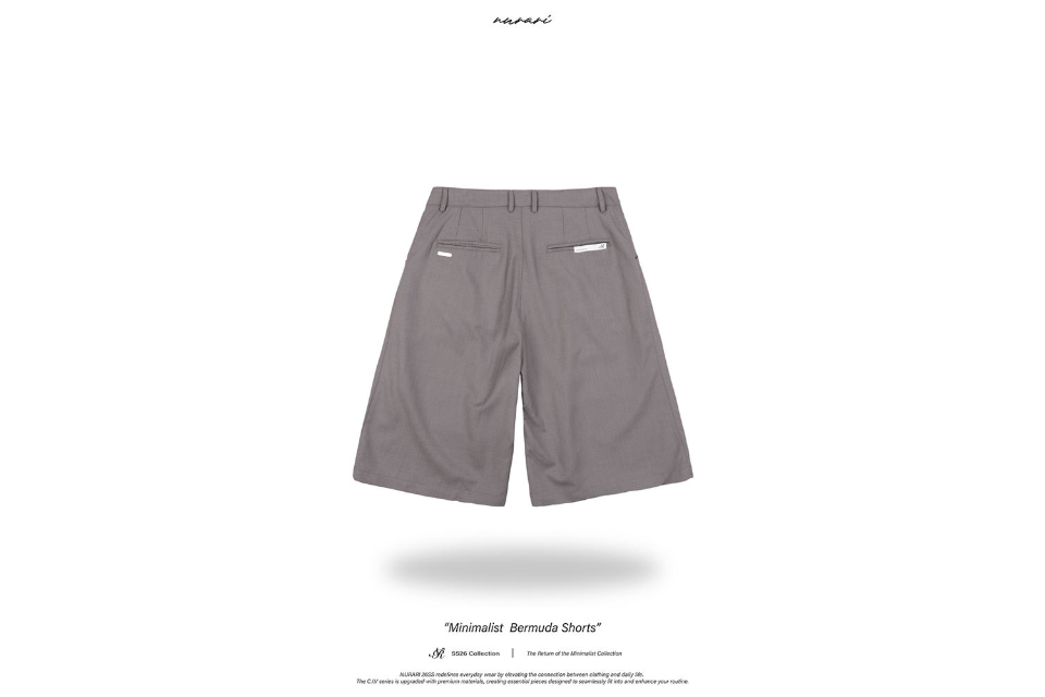 Minimalist Bermuda shorts (13)