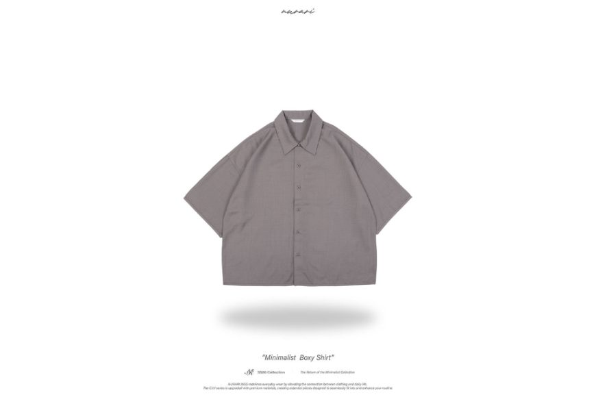 Minimalist boxy shirt (12)