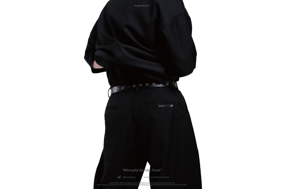 Minimalist scimitar pants (5)
