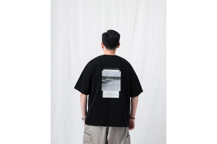 Monochrome Graphic Photo T-Shirt (5)