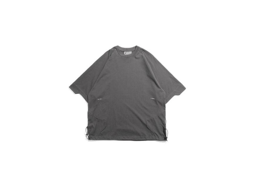 Visor Print Tee (9)
