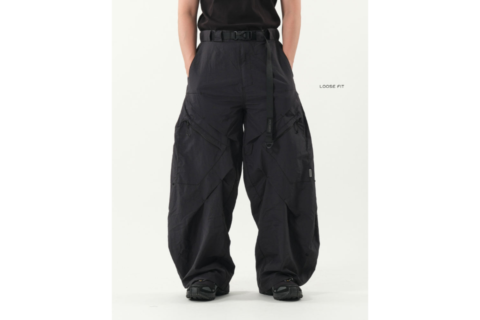 Visor Structure Pants (5)