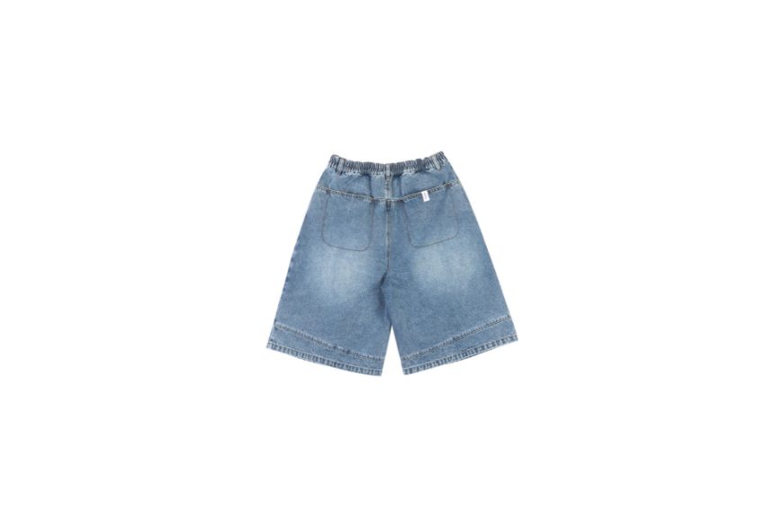 Washed Denim Pleated Jorts (9)