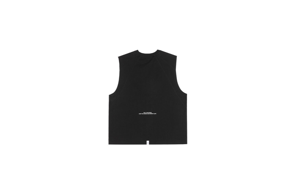 Wide-Shoulder Tank Top (12)