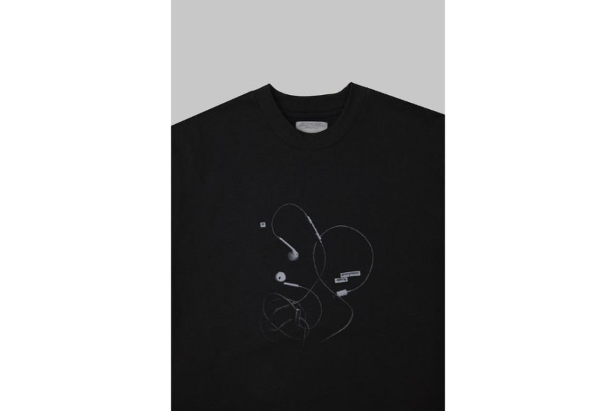 EarPods Tee (9)