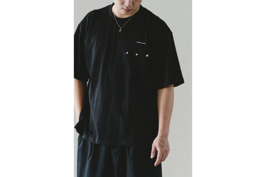 Graphic Logo Tee (5)