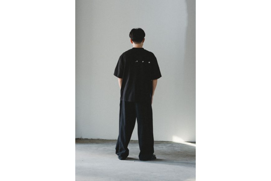 Graphic Logo Tee (6)