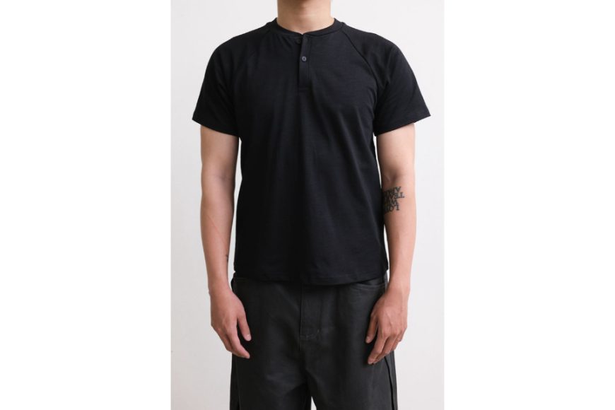 Henley Tee (1)