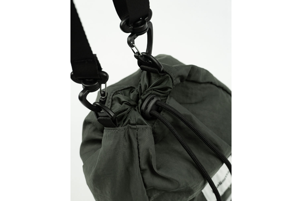 Logo Shoulder Bag (4)