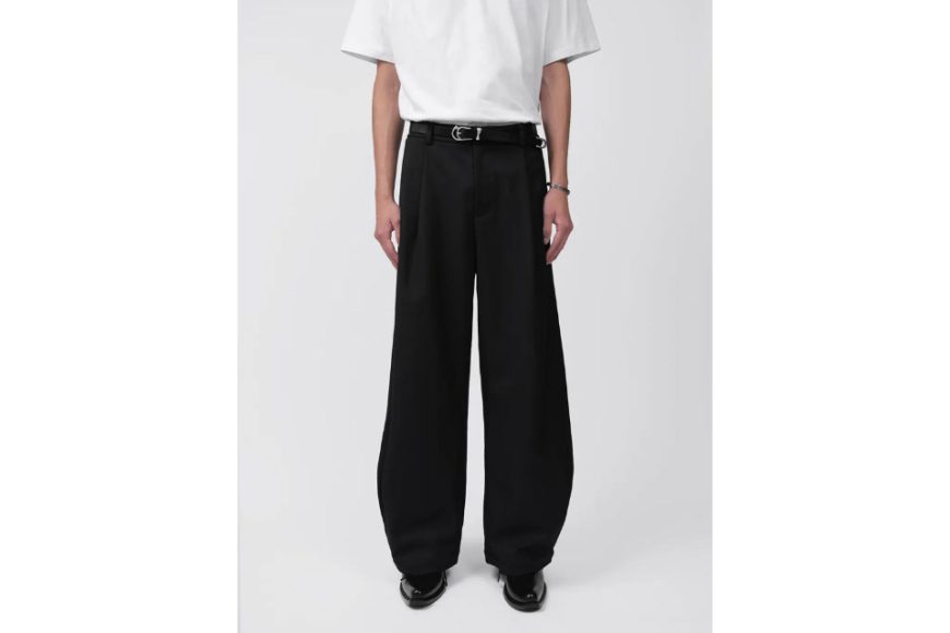 NA-P01 Pleated Trousers (1)