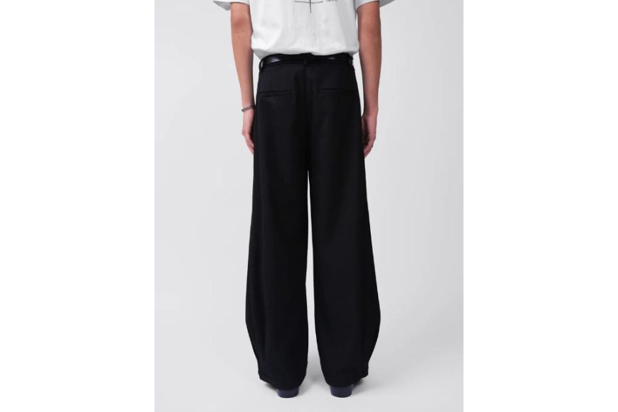 NA-P01 Pleated Trousers (2)