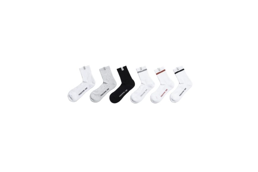 Classic Crew Socks & Striped Socks (1)
