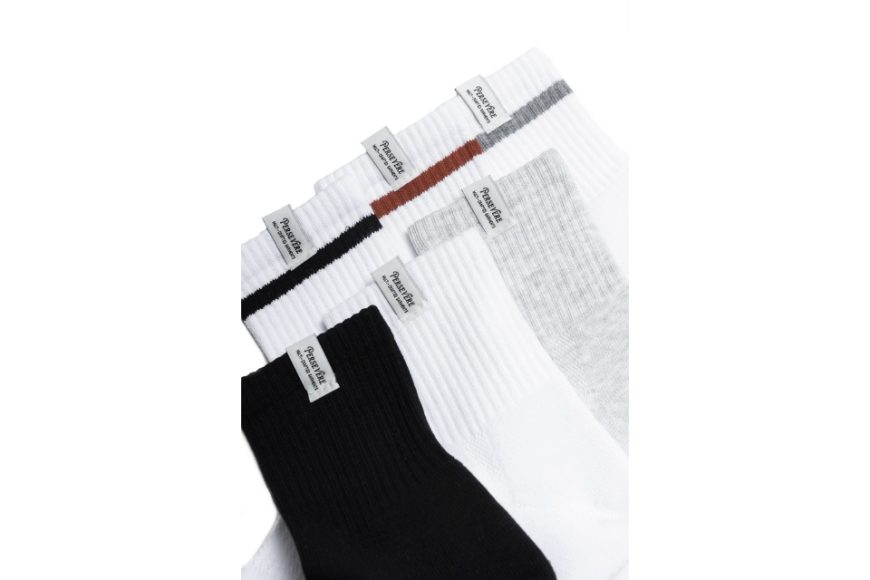 Classic Crew Socks & Striped Socks (23)