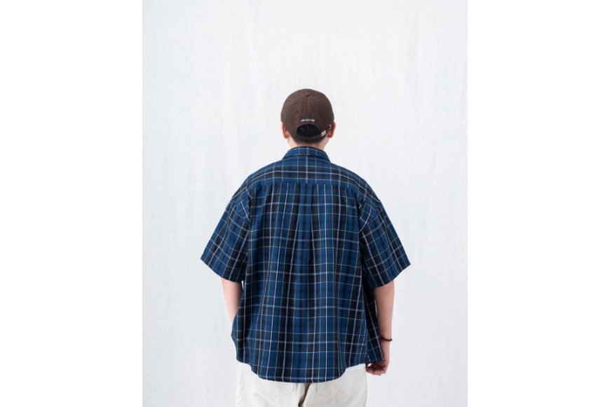 Loose-Fit Pocket Shirt (11)