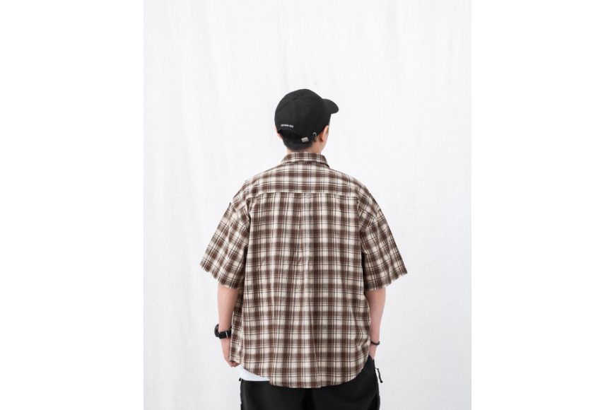 Loose-Fit Pocket Shirt (3)