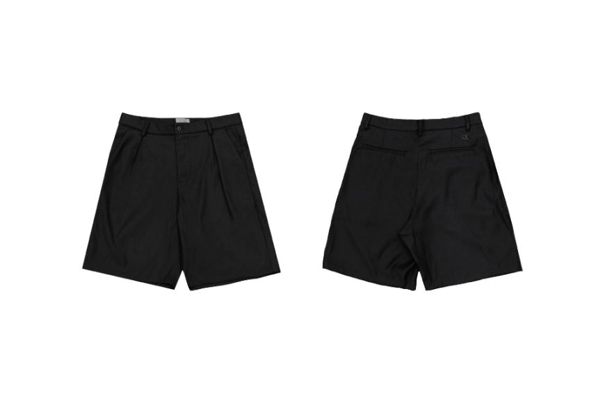 Pleated Shorts (0)