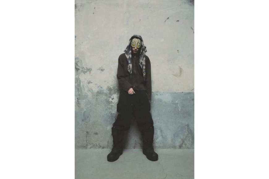 Creed Scarf Hooded Zip-up Hoodie (1)