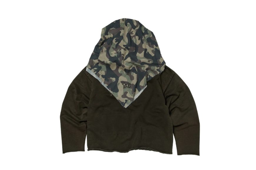 Creed Scarf Hooded Zip-up Hoodie (8)