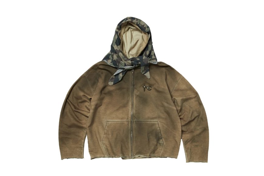 Creed Scarf Hooded Zip-up Hoodie (9)
