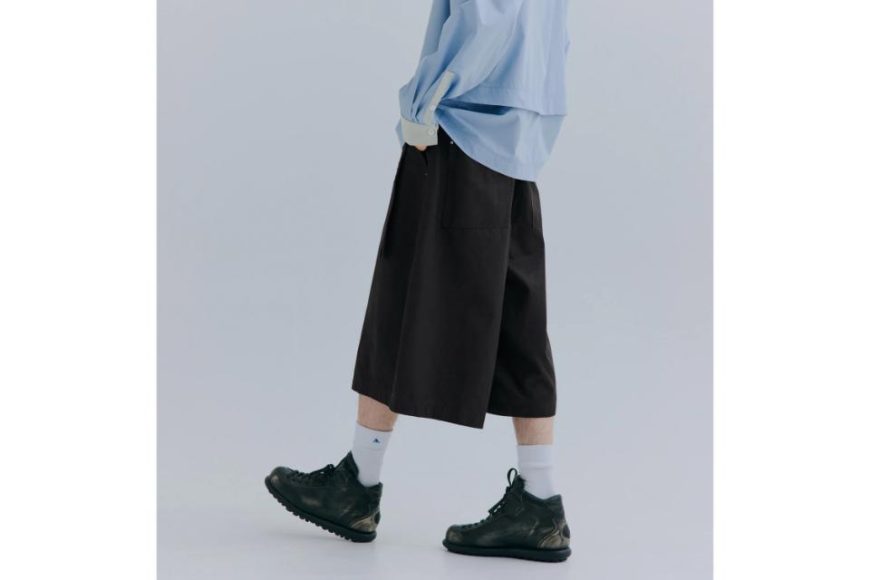 Cropped Drapey Baggy Pants (3)