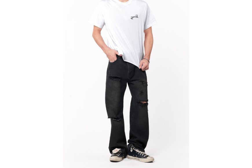 S26-P06 Distressed Jeans (1)