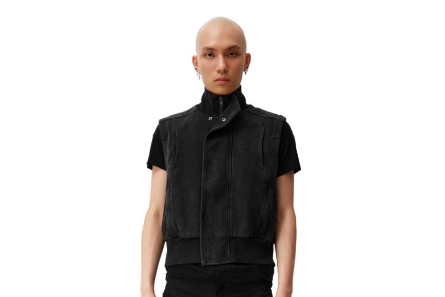 Silent Contour Vest (3)