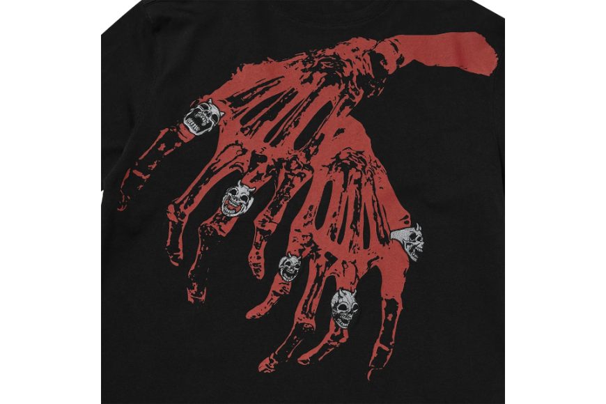 TC Bone Cross T-shirt (12)