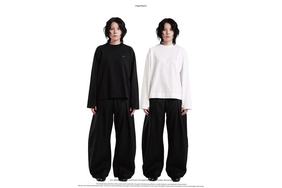 26- Civ. Essential Thumb-Hole LS Tee (2)
