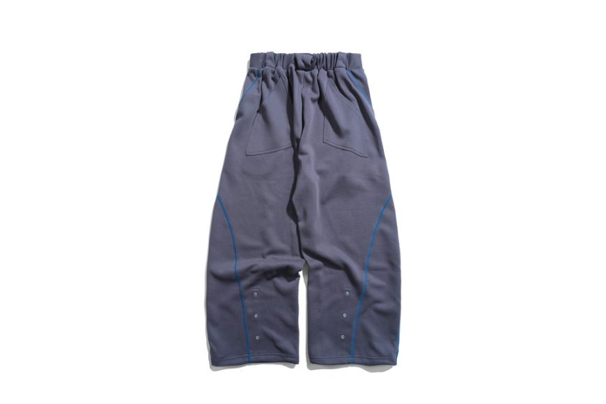 Arc Seam Sweat Pants (16)