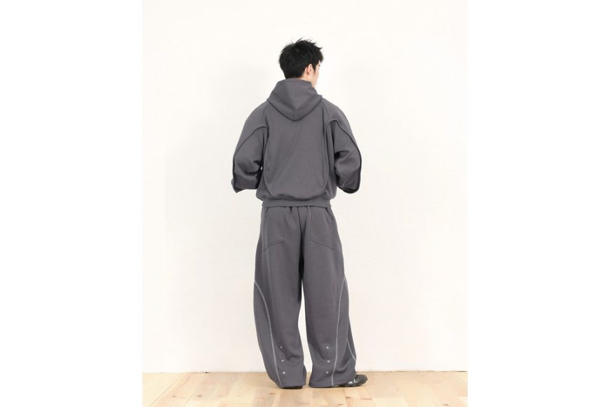 Arc Seam Sweat Pants (6)