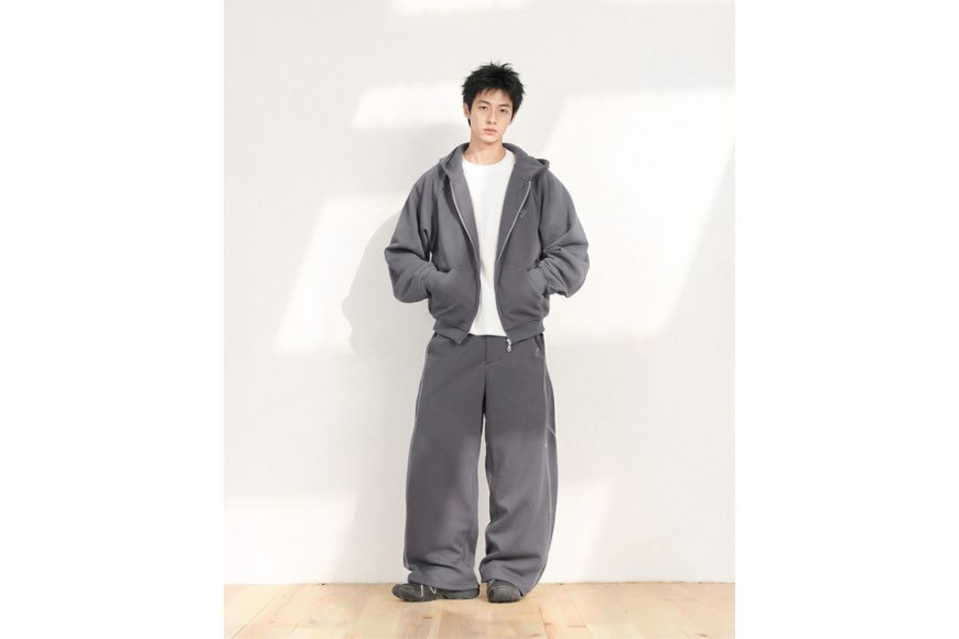 Arc Seam Zip Hoodie (1)