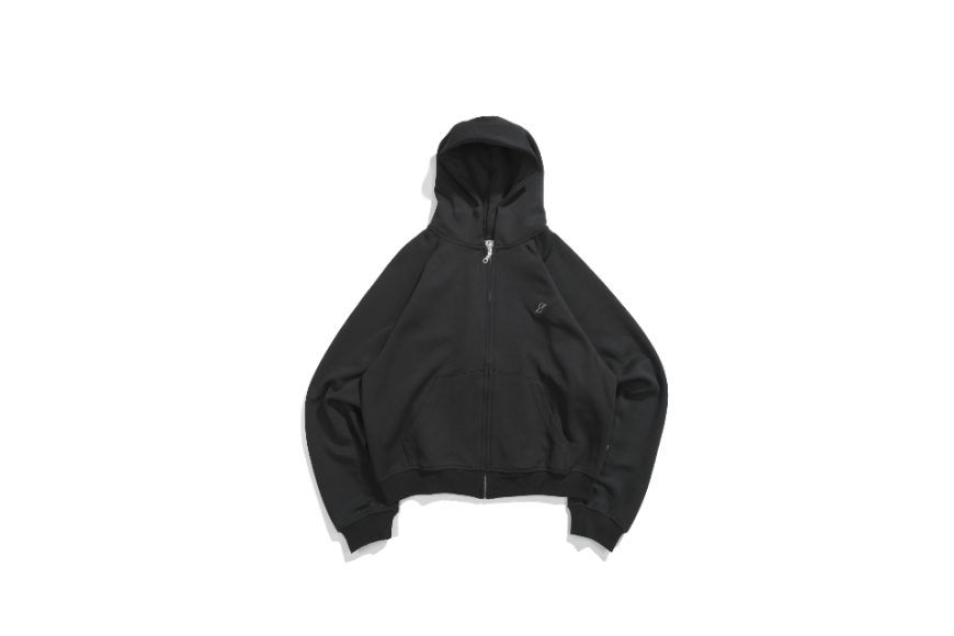 Arc Seam Zip Hoodie (25)