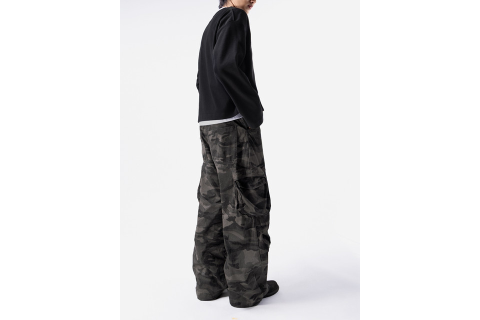 Camo Cargo Pants (3)