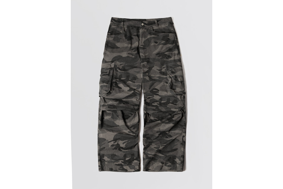 Camo Cargo Pants (6)